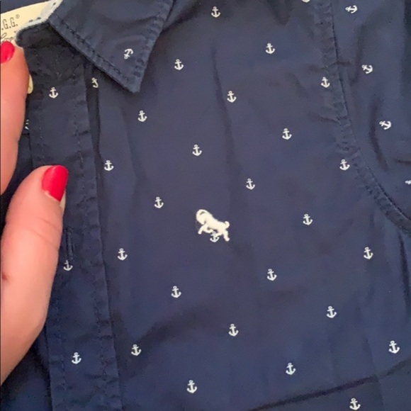 H and M button down - Picture 4 of 4